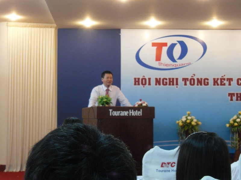 Đồng chí Đoàn Văn Huỳnh phát biểu trong hội nghị